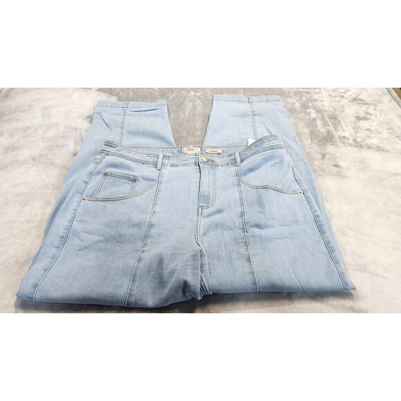 LOGO by Lori Goldstein Women's 18W Blue Barrel Leg Jeans NWOT - Picture 1 of 10